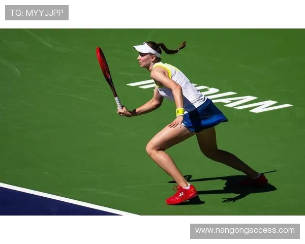 网球赛场最新动态揭秘顶尖球员激烈对决瞬间精彩回顾